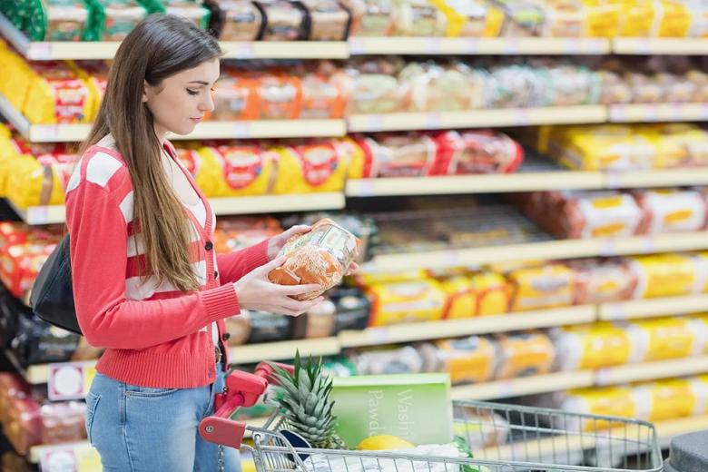 Патрушев раскритиковал фиксацию цен на продукты